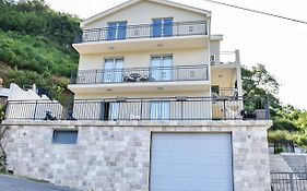 Apartments Sisevic